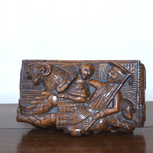 19th century Scottish Blind Jack tobacco box, carved with Tam O’Shanter