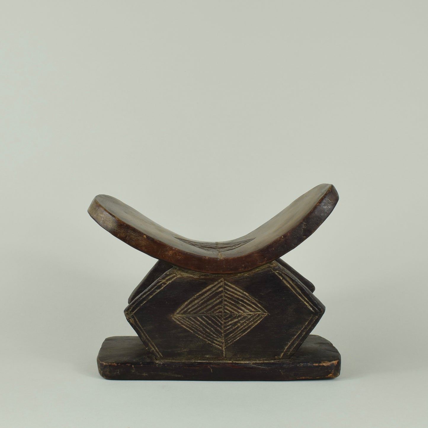 Ashanti Headrest