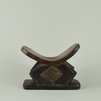 Ashanti Headrest